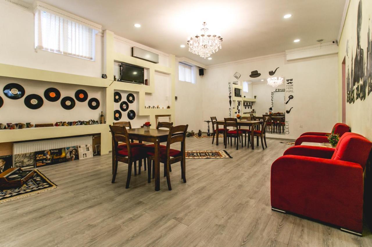 באקו Sherlock Holmes Hostel מראה חיצוני תמונה