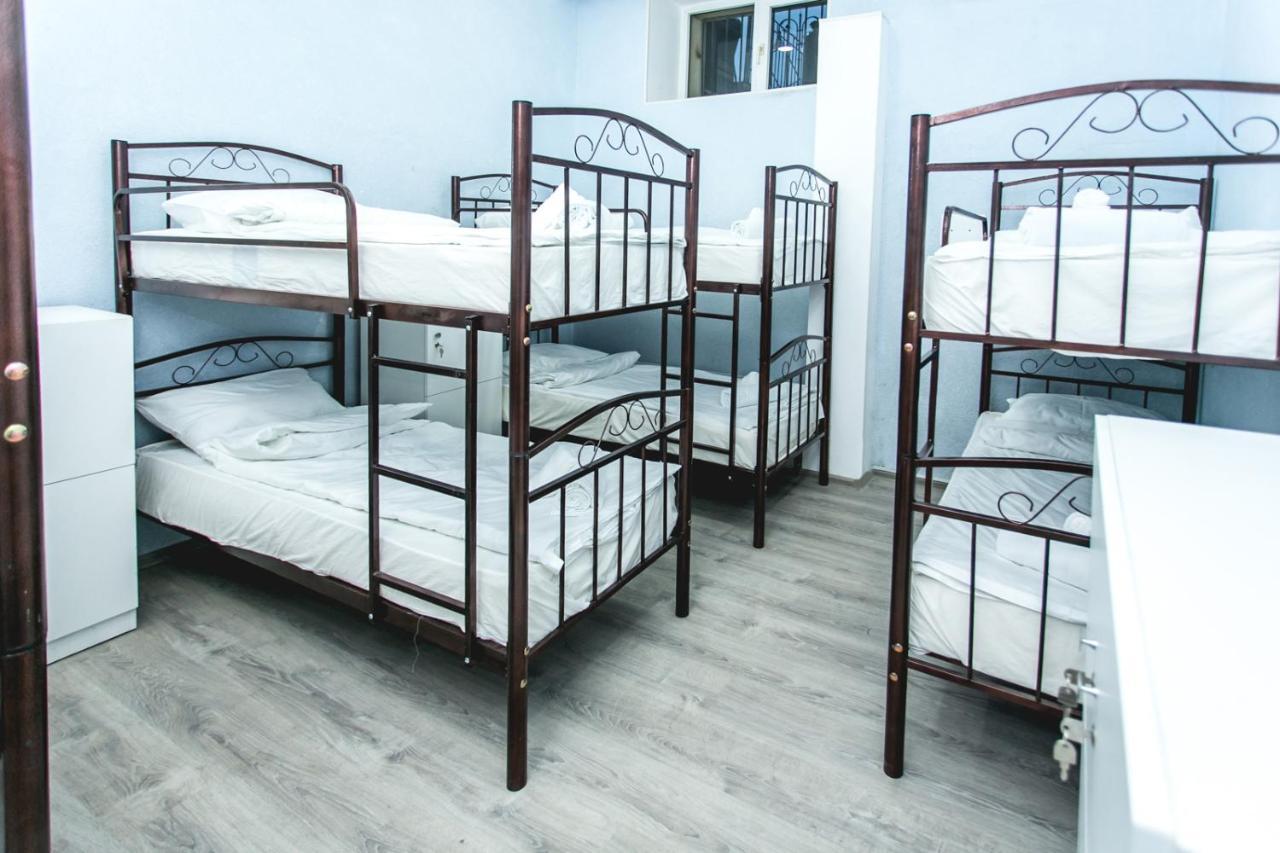 באקו Sherlock Holmes Hostel מראה חיצוני תמונה