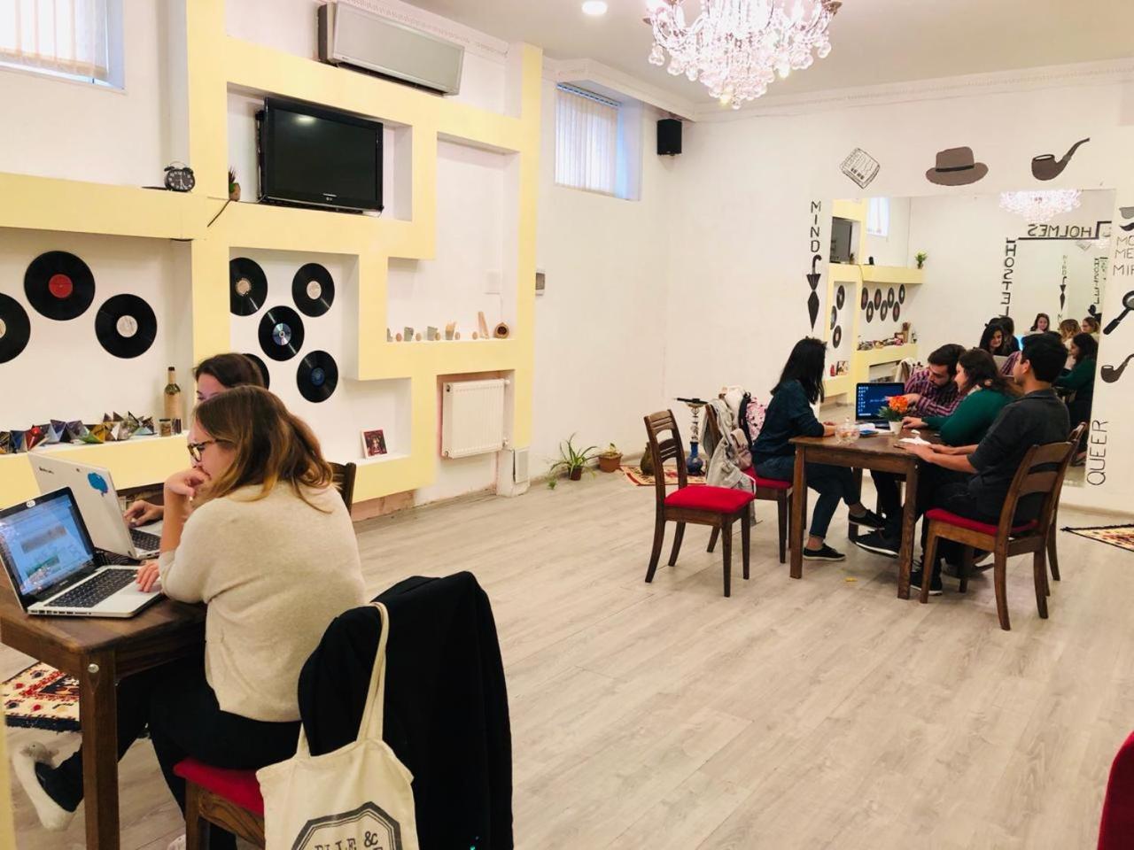 באקו Sherlock Holmes Hostel מראה חיצוני תמונה
